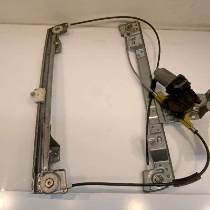 Mecanisme+moteur leve-glace avg occasion RENAULT KANGOO II Phase 1 01-2008->03-2013 1.5 DCI 105ch 807213441R 2