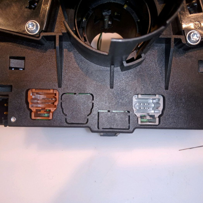 Bloc commodos occasion PEUGEOT 207 Phase 1 04-2006->06-2013 1.4 HDI 70ch 624258 3