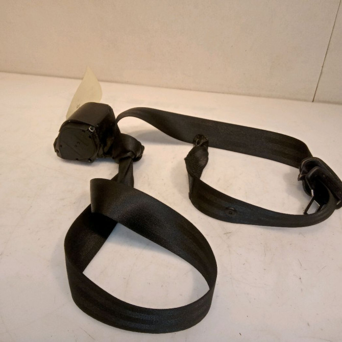 Ceinture arrière droite occasion VOLKSWAGEN POLO IV Phase 2 05-2005->09-2009 1.2 65ch 6Q0857806ARAA 1