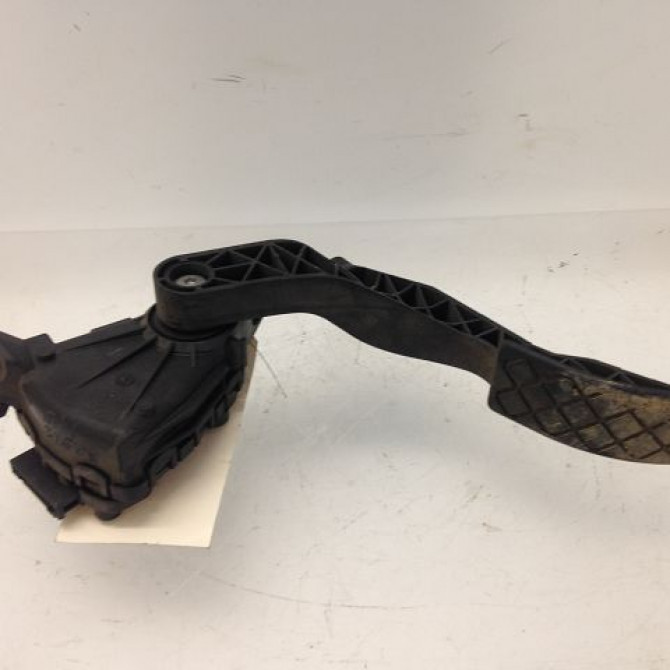 Potentiometre accelerateur occasion VOLKSWAGEN GOLF IV GOLF IV Phase 1 1998-01-01->2005-06-30 1.9 SDI 1