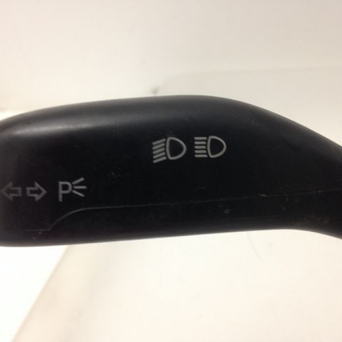 Bloc commodos occasion VOLKSWAGEN POLO IV Phase 2 05-2005->09-2009 1.4 TDI 70ch 6Q0953513F9B9 3