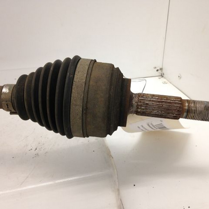 Transmission avant droite occasion DACIA SANDERO I Phase 1 06-2008->10-2012 1.2 16v 75ch 8201045819 2