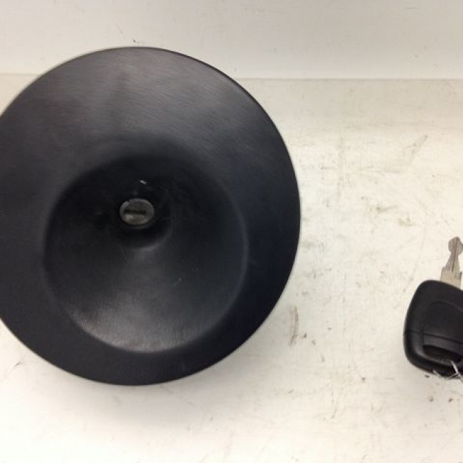 Volet de trappe carburant occasion RENAULT KANGOO I Phase 1 09-1997->06-2003 1.2i 16v 75ch 1