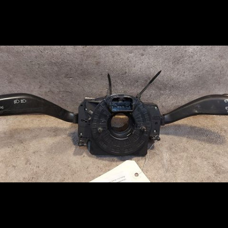 Bloc commodos occasion VOLKSWAGEN POLO IV Phase 2 05-2005->09-2009 1.4 TDI 70ch 6Q0953513F9B9