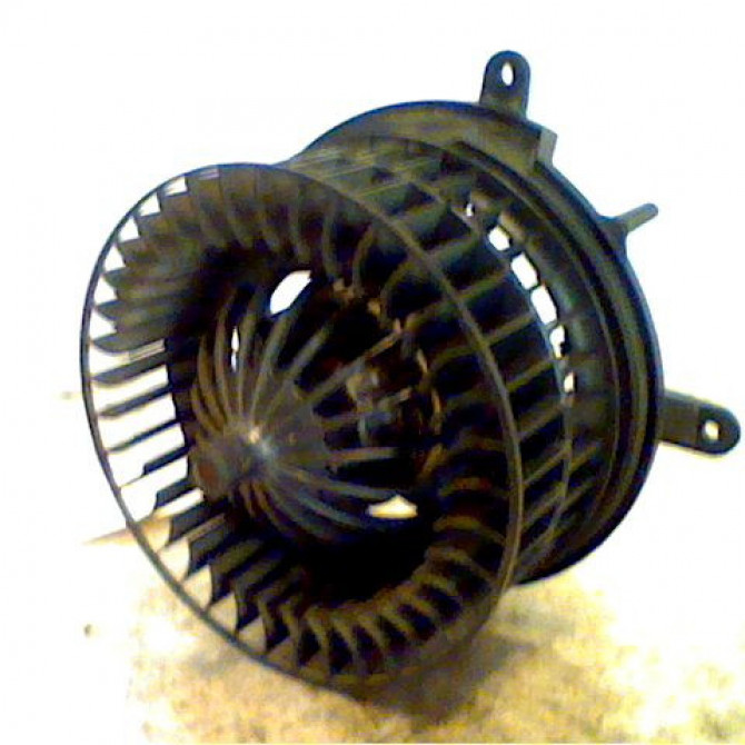 Ventilateur de chauffage occasion MERCEDES CLASSE E II Phase 1 06-1995->09-1999 E 220 D 2108206842 2