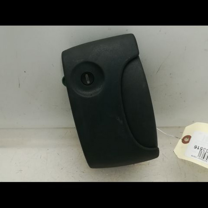 Poignee ext porte coulissante d occasion RENAULT KANGOO I Phase 1 09-1997->06-2003 1.2i 8v 60ch 1