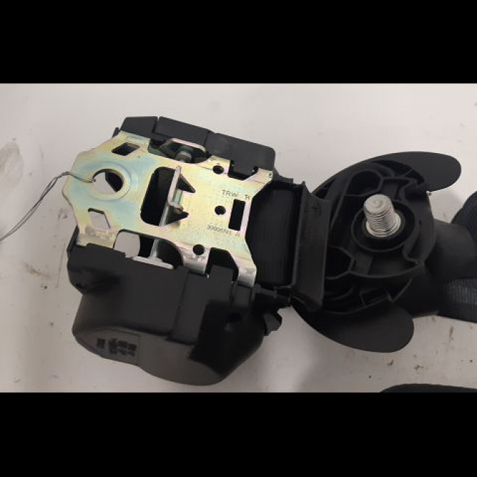 Ceinture arrière gauche occasion VOLKSWAGEN POLO V POLO V Phase 1 2009-09-01->2014-05-31 1.4i 85ch 6C0857805RAA 3