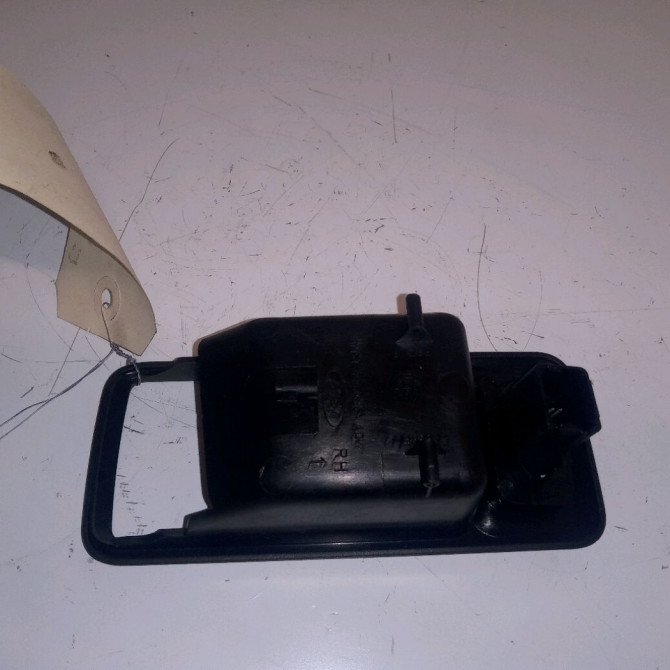 Commande lève-glace porte avant droite occasion FORD FOCUS CMAX I Phase 1 09-2003->03-2007 1.6 TDCI 110ch 1223143 2