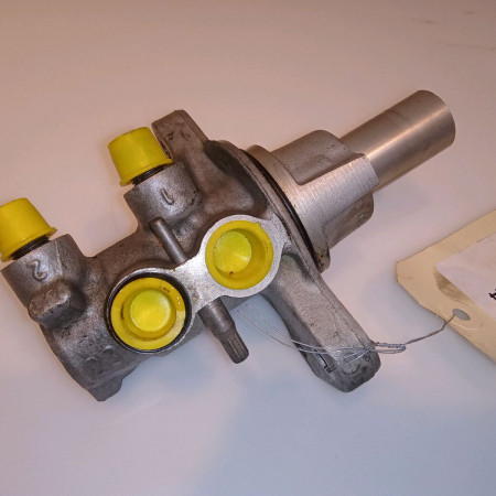 Maitre cylindre occasion RENAULT LAGUNA III Phase 1 10-2007->10-2010 2.0 DCI 150ch 460110001R