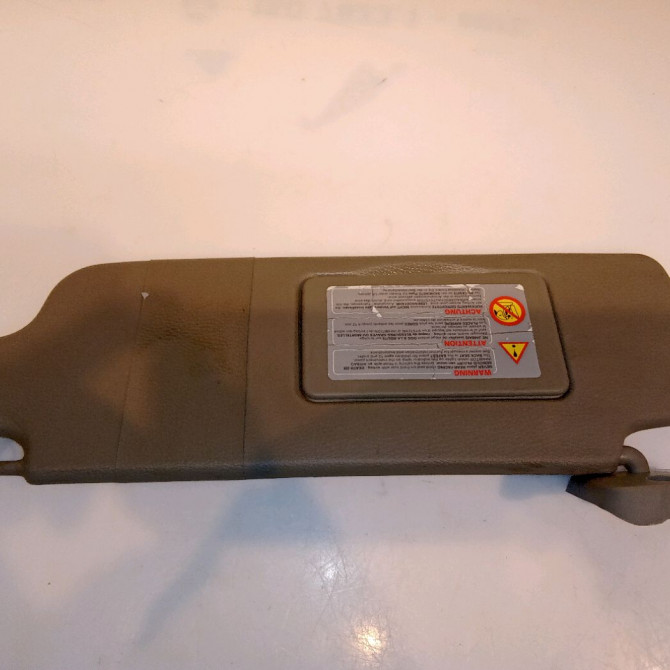 Pare-soleil gauche occasion RENAULT TWINGO I Phase 3 08-2000->06-2007 1.2i 16v 7700424698 1