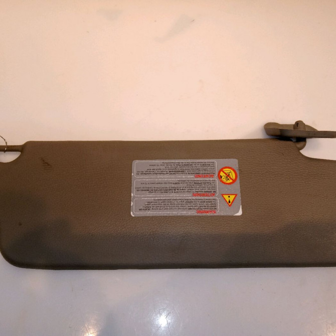 Pare-soleil gauche occasion RENAULT TWINGO I Phase 3 08-2000->06-2007 1.2i 16v 7700424698 2