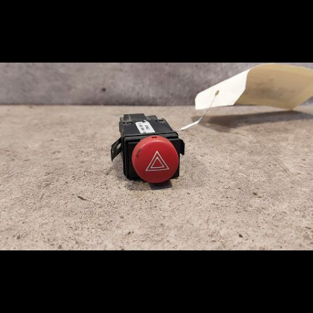 Bouton de warning occasion SEAT CORDOBA II Phase 1 10-2002->05-2009 1.9 TDI 130ch 6L1953235A300