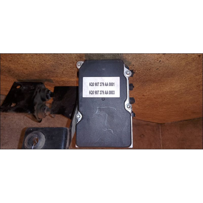 Unité hydraulique ABS occasion SEAT IBIZA III Phase 1 03-2002->03-2006 1.9 SDI 6Q0614117R 6