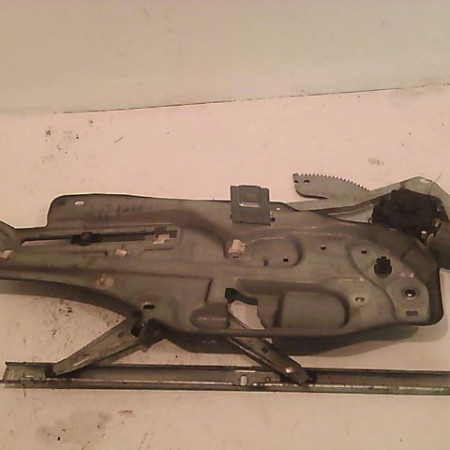 Mecanisme + moteur lève-glace avant droit occasion RENAULT LAGUNA I Phase 2 04-1998->11-2000 1.9 DTI 7701367866