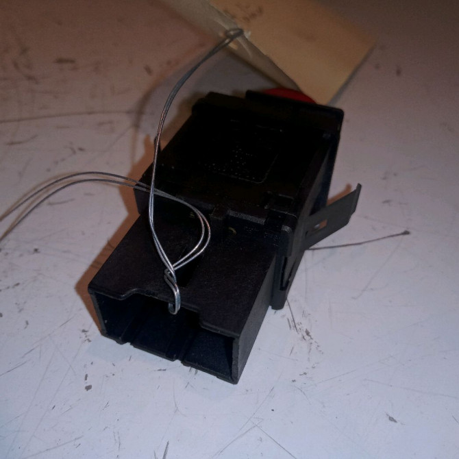 Bouton de warning occasion SEAT IBIZA III Phase 2 03-2006->06-2009 1.4 TDI 80ch 6L1953235A300 2