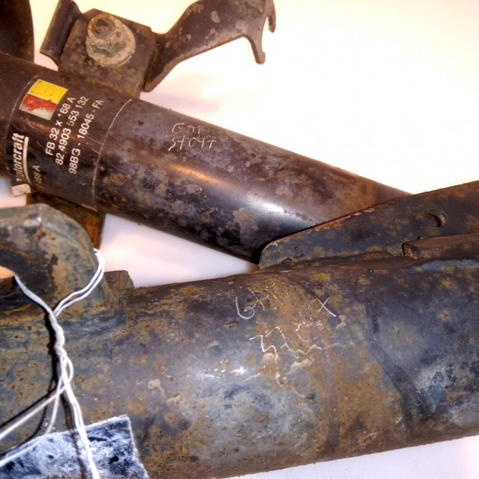 Amortisseur avant droit occasion FORD COUGAR Phase 1 10-1998->07-2001 2.5i 170ch 1085459 2