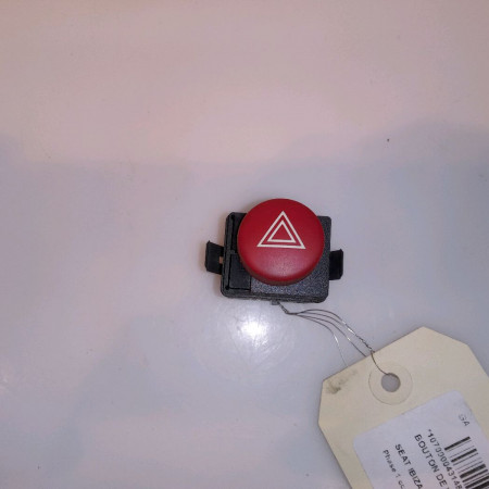 Bouton de warning occasion SEAT IBIZA III Phase 1 03-2002->03-2006 1.9 SDI 6L1953235A300