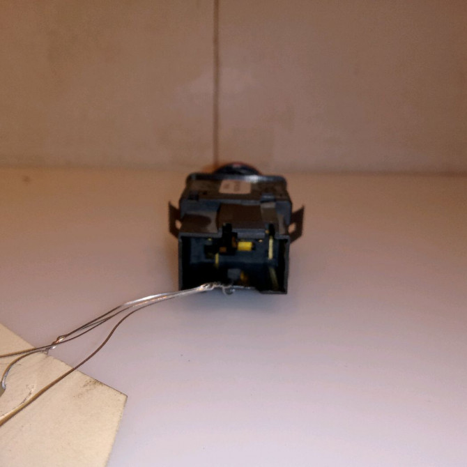 Bouton de warning occasion SEAT IBIZA III Phase 1 03-2002->03-2006 1.9 SDI 6L1953235A300 2