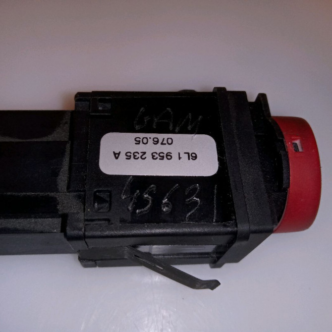 Bouton de warning occasion SEAT IBIZA III Phase 1 03-2002->03-2006 1.9 SDI 6L1953235A300 3