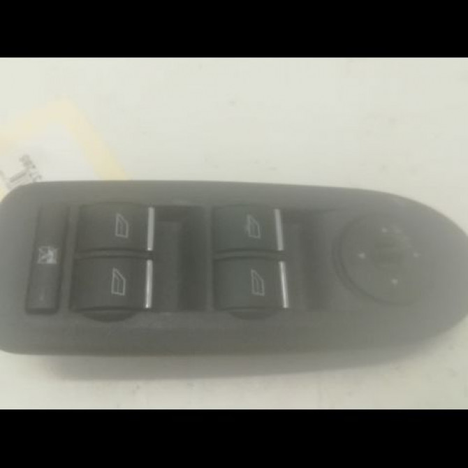 Commande lève-glace porte avant gauche occasion FORD CMAX I Phase 2 03-2007->09-2010 1.6 TDCI 16v 90ch 1547152 1