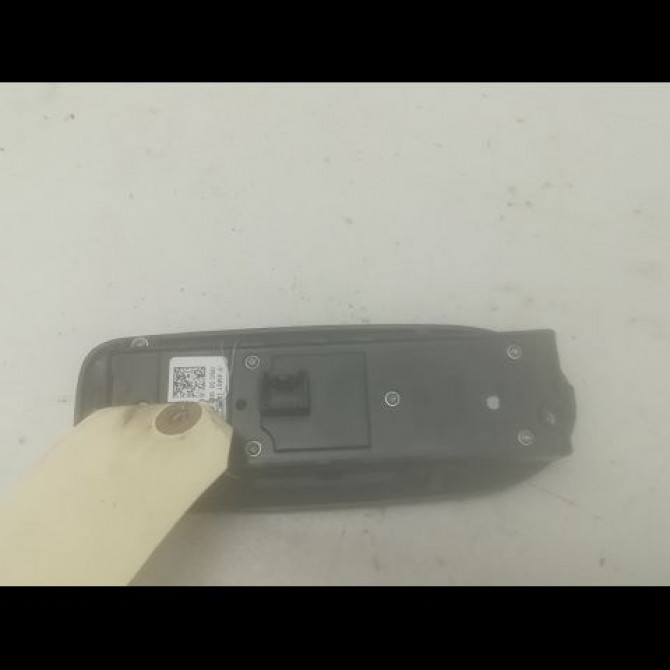 Commande lève-glace porte avant gauche occasion FORD CMAX I Phase 2 03-2007->09-2010 1.6 TDCI 16v 90ch 1547152 2