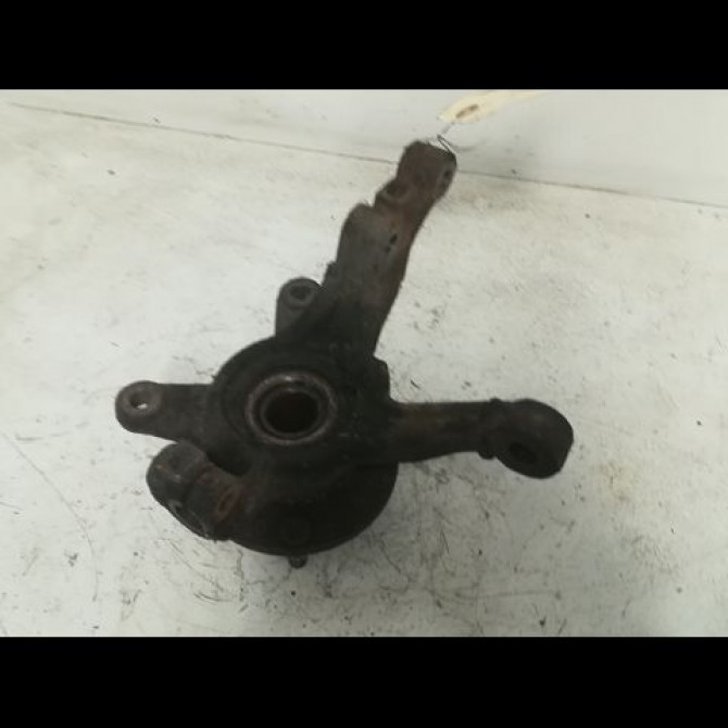 Moyeu avd occasion FORD FIESTA VI Phase 1 10-2008->11-2012 1.4 TDCI 68ch 1582282 2