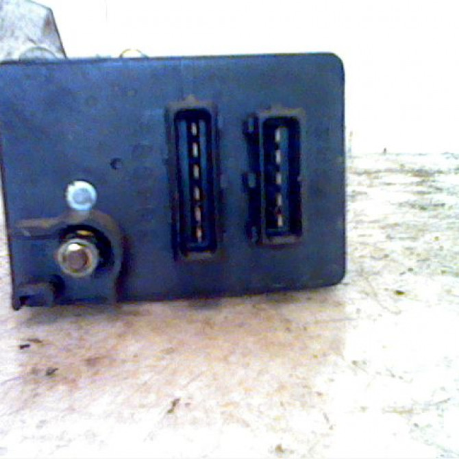 Boitier de préchauffage occasion FIAT PUNTO II Phase 1 10-1999->05-2003 JTD 80ch HLX 51888255 1