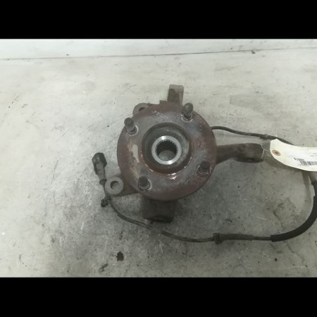 Moyeu avg occasion FORD FIESTA VI Phase 1 10-2008->11-2012 1.4 TDCI 68ch 1582282