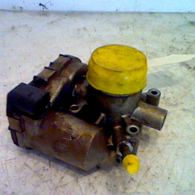 Boitier papillon occasion VOLKSWAGEN POLO III Phase 2 11-1999->12-2001 1.4 030133062A 1