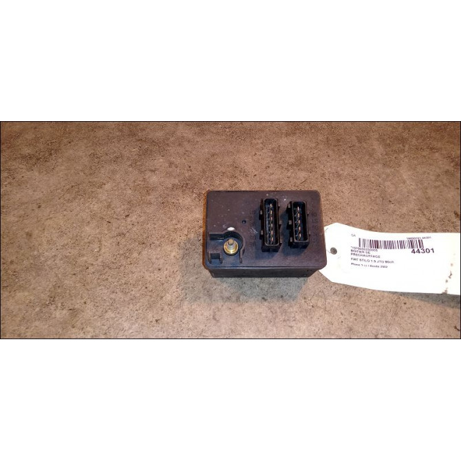 Boitier de préchauffage occasion FIAT STILO Phase 1 10-2001->09-2007 1.9 JTD 80ch 51888255 1