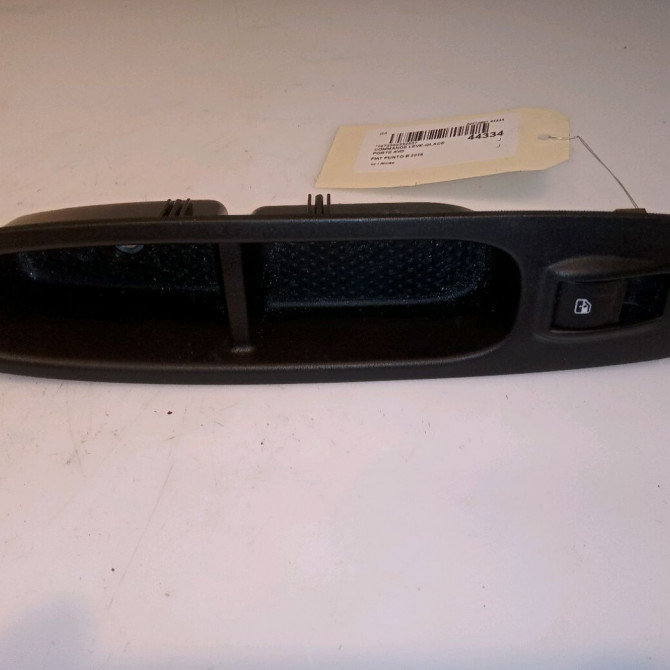 Commande lève-glace porte avant droite occasion PUNTO III 735500049 1