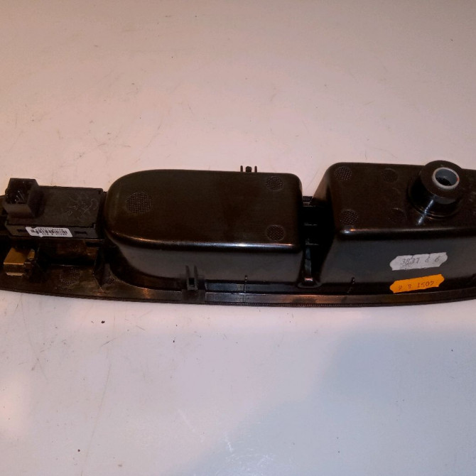 Commande lève-glace porte avant droite occasion PUNTO III 735500049 2