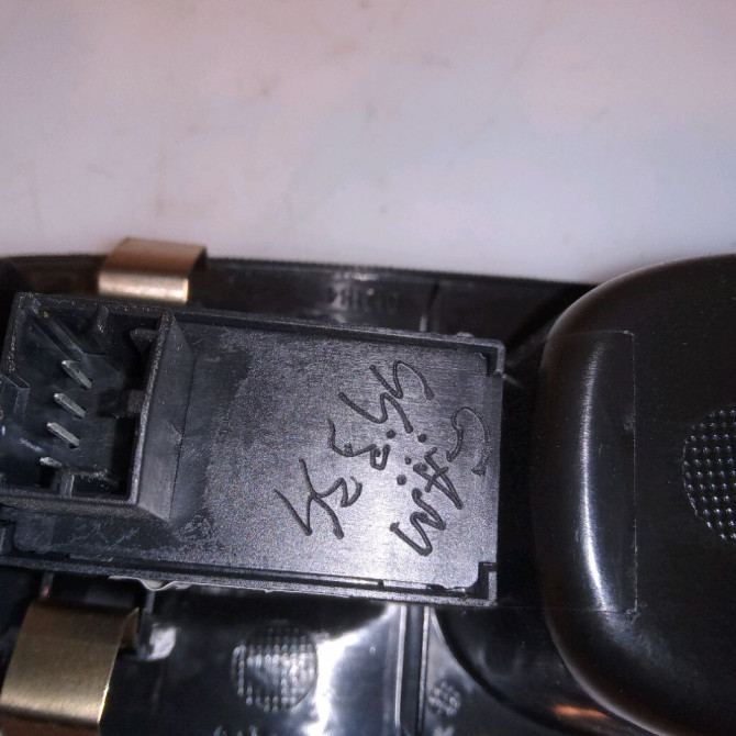 Commande lève-glace porte avant droite occasion PUNTO III 735500049 3