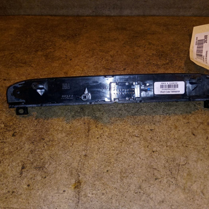 Bouton de warning occasion FIAT PUNTO EVO III Phase 1 10-2009->12-2013 1.3 MULTIJET 75ch 2