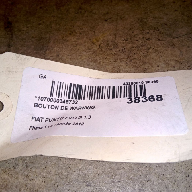 Bouton de warning occasion FIAT PUNTO EVO III Phase 1 10-2009->12-2013 1.3 MULTIJET 75ch 3