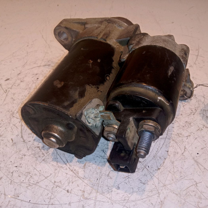 Démarreur occasion VOLKSWAGEN POLO IV Phase 1 01-2002->05-2005 1.4i 75ch 2T911023GX 2