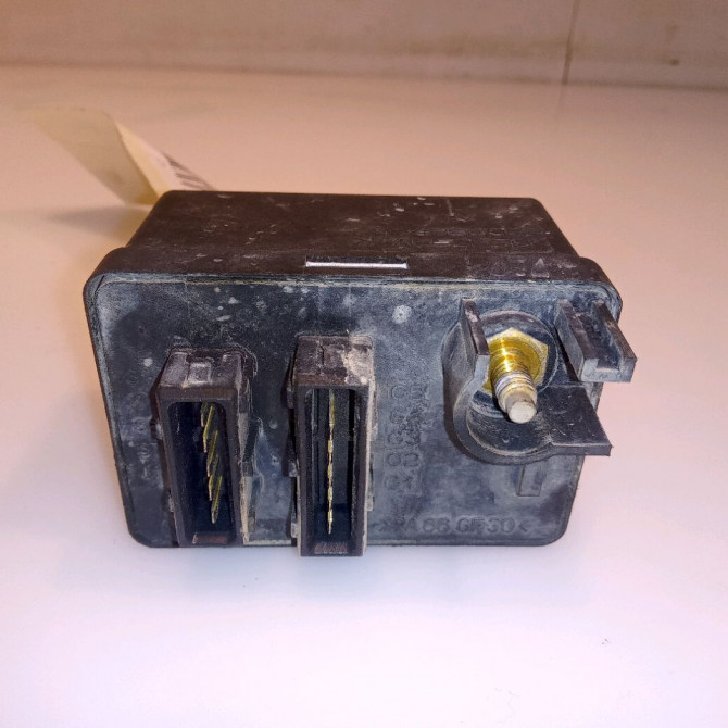 Boitier de préchauffage occasion FIAT PANDA II Phase 1 09-2003->12-2012 1.3 DT MULTIJET 16v 70ch 51888255 1