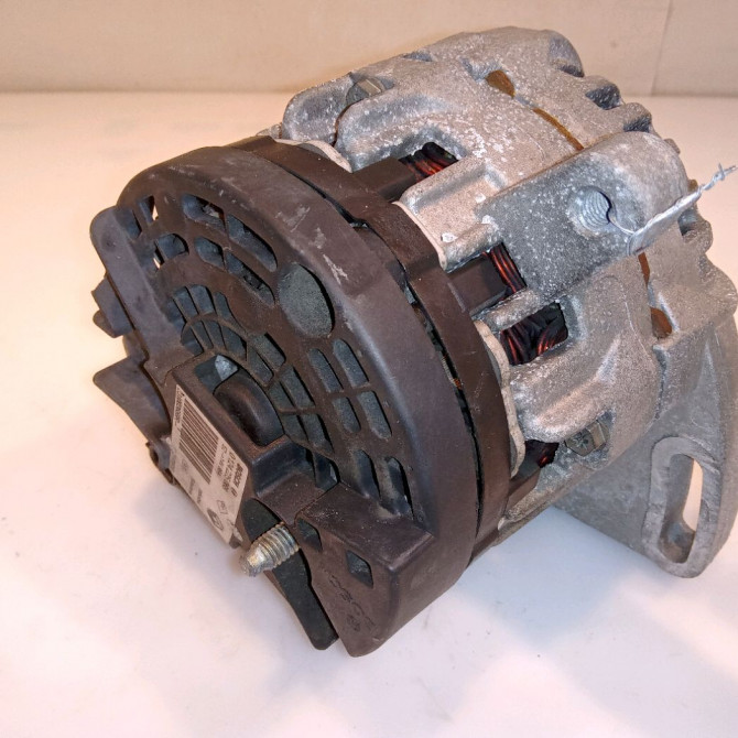 Alternateur occasion RENAULT TWINGO II Phase 1 06-2007->11-2011 1.2i 16v 75ch 8200519296 2