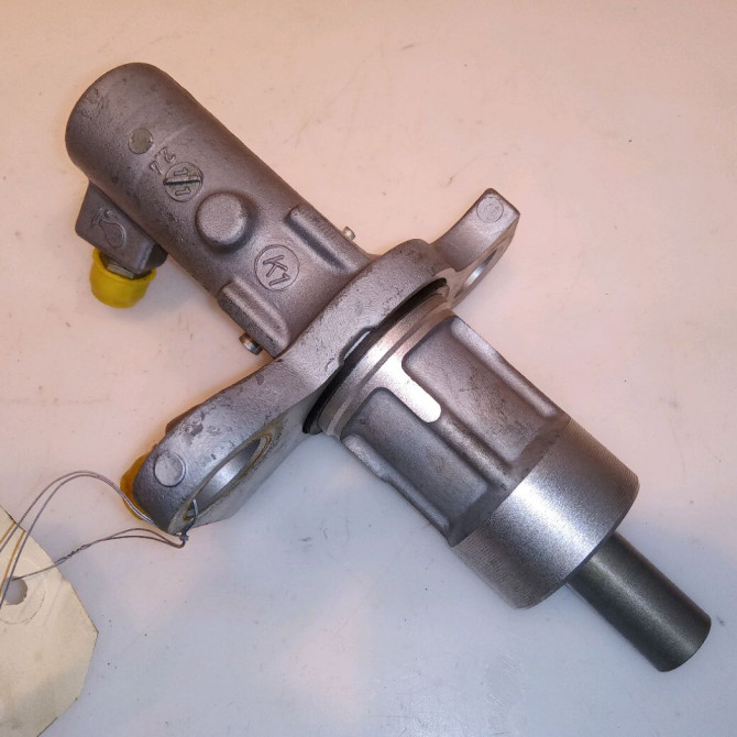 Maitre cylindre occasion OPEL ZAFIRA III Phase 1 11-2011->... 84102409 2