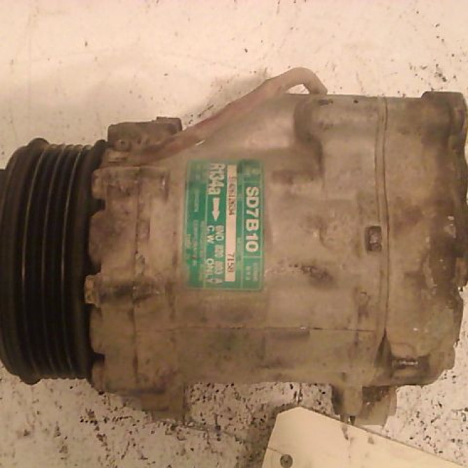 Compresseur air conditionne occasion VOLKSWAGEN POLO III Phase 1 10-1994->11-1999 1.4 6N0820803A 1