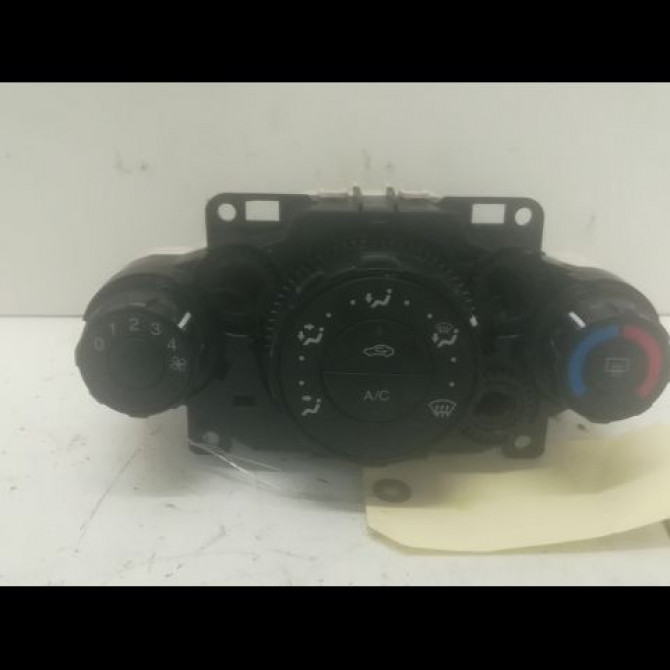 Commande de chauffage occasion FORD FIESTA VI Phase 1 10-2008->11-2012 1.4 TDCI 68ch 1777063 1