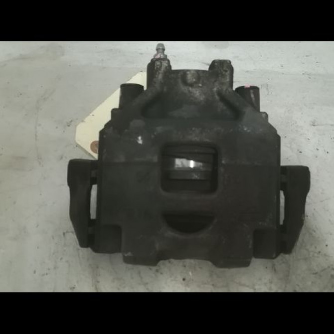 Etrier de frein avant droit occasion TOYOTA YARIS III YARIS III Phase 1 2011-03-01->2015-04-30 1.4 D 90ch 477300D070 1