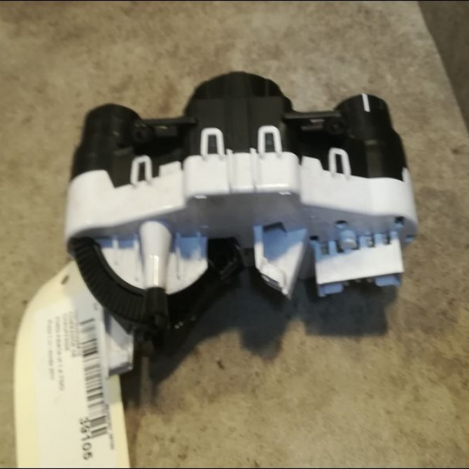 Commande de chauffage occasion FORD FIESTA VI Phase 1 10-2008->11-2012 1.4 TDCI 70ch 1777063 2