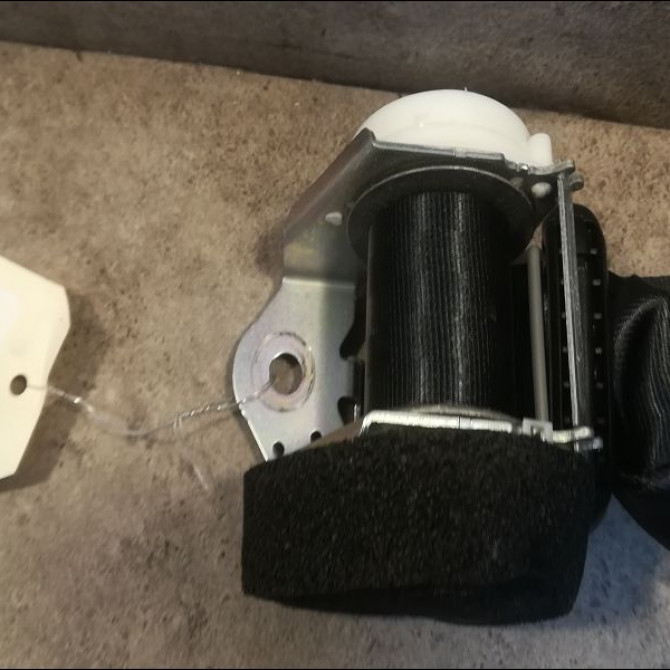 Ceinture arrière droite occasion FORD FIESTA VI Phase 1 10-2008->11-2012 1.4 TDCI 70ch 1814664 2