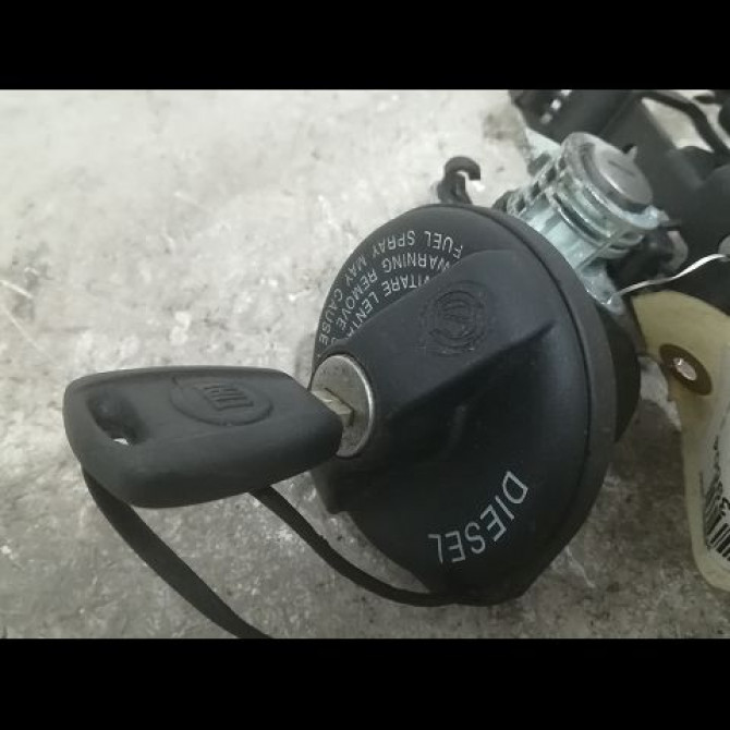 Kit serrures + antivol occasion FIAT PUNTO III 71753261 4