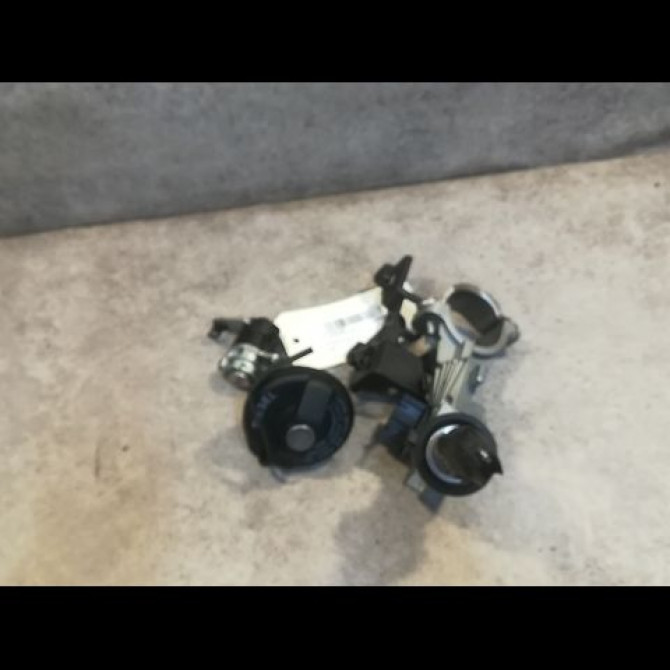 Kit serrures + antivol occasion FIAT PUNTO EVO III Phase 1 10-2009->12-2013 1.3 MULTIJET 75ch 71753261 1