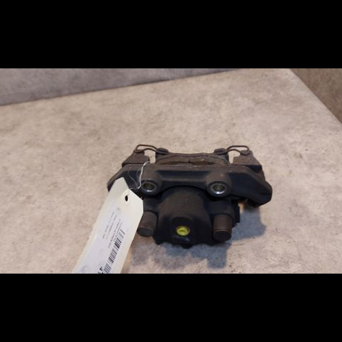 Etrier de frein avant droit occasion OPEL CORSA II Phase 1 03-1993->04-1997 1.2i 90421745 2