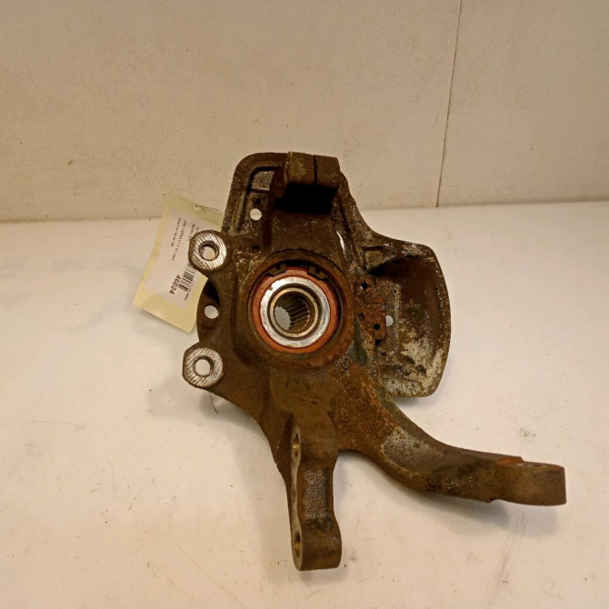 Moyeu avg occasion OPEL CORSA II Phase 2 04-1997->10-2000 1.2i 16v 65ch 90498610 1