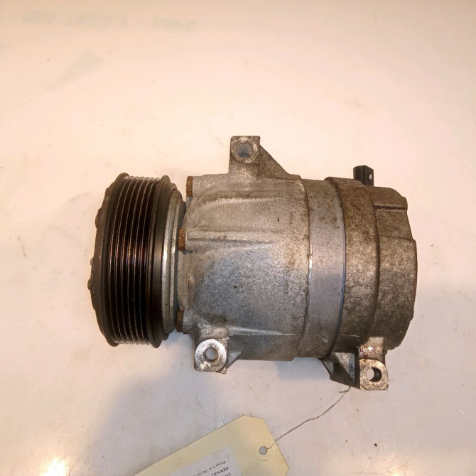 Compresseur air conditionne occasion RENAULT LAGUNA II Phase 2 03-2005->09-2007 1.9 DCI 110ch 8200979499 1