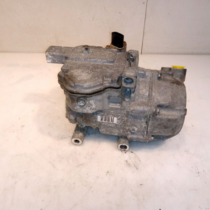 Compresseur air conditionne occasion TOYOTA PRIUS III Phase 1 06-2009->02-2012 1.8i EH 16v [HYBRID RECHARGEABLE] 100ch 8837047033 1